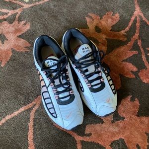Nike Air Max Women Size 8.5